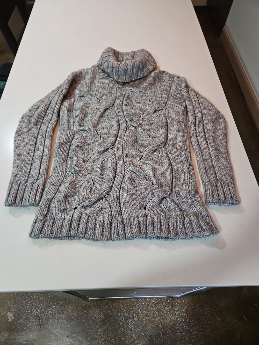 Elsamanda Grey Cable-Knit Crew Neck Long Sleeve Pullover Sweater M Made in Italy